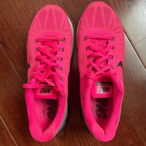 Nike Neon Pink
